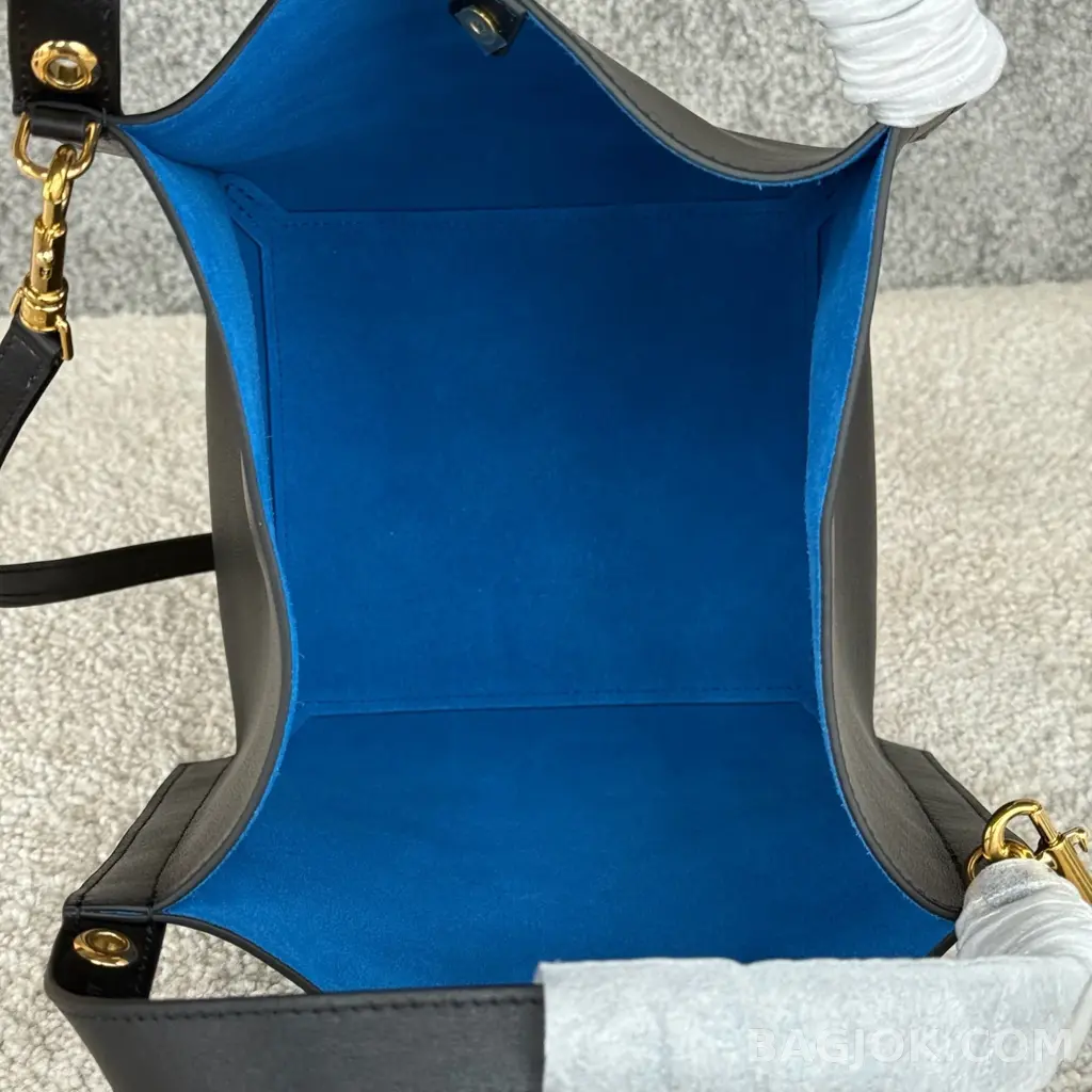 셀린느 CELINE 스몰 큐보 백 상세 이미지