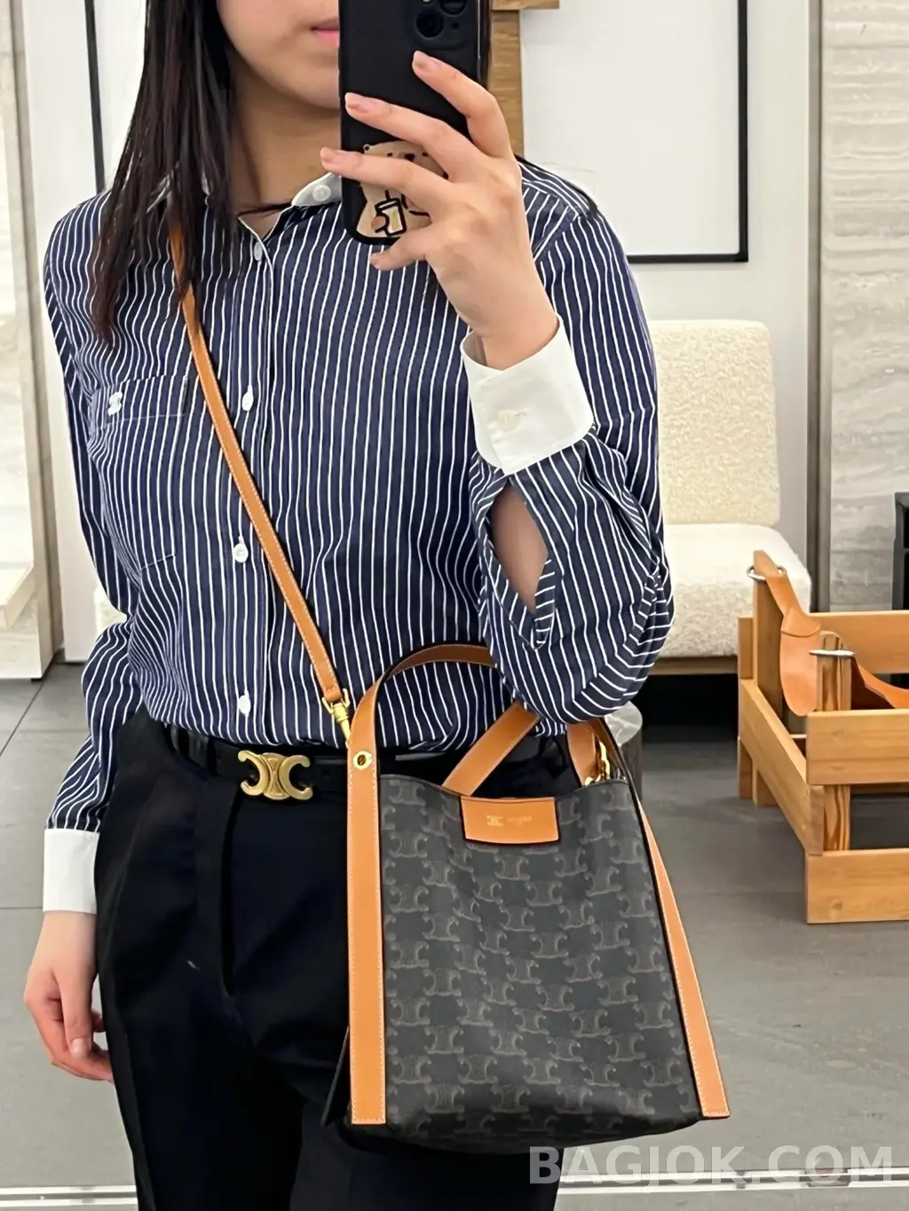 셀린느 CELINE 큐보백 캔버스 스몰 상세 이미지