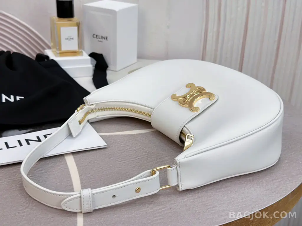 셀린느 CELINE 아바 트리오페 레더백 상세 이미지