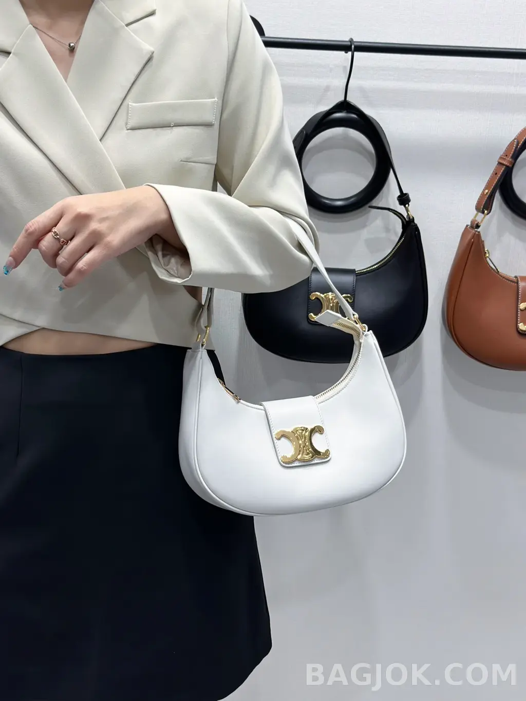 셀린느 CELINE 아바 트리오페 레더백 상세 이미지