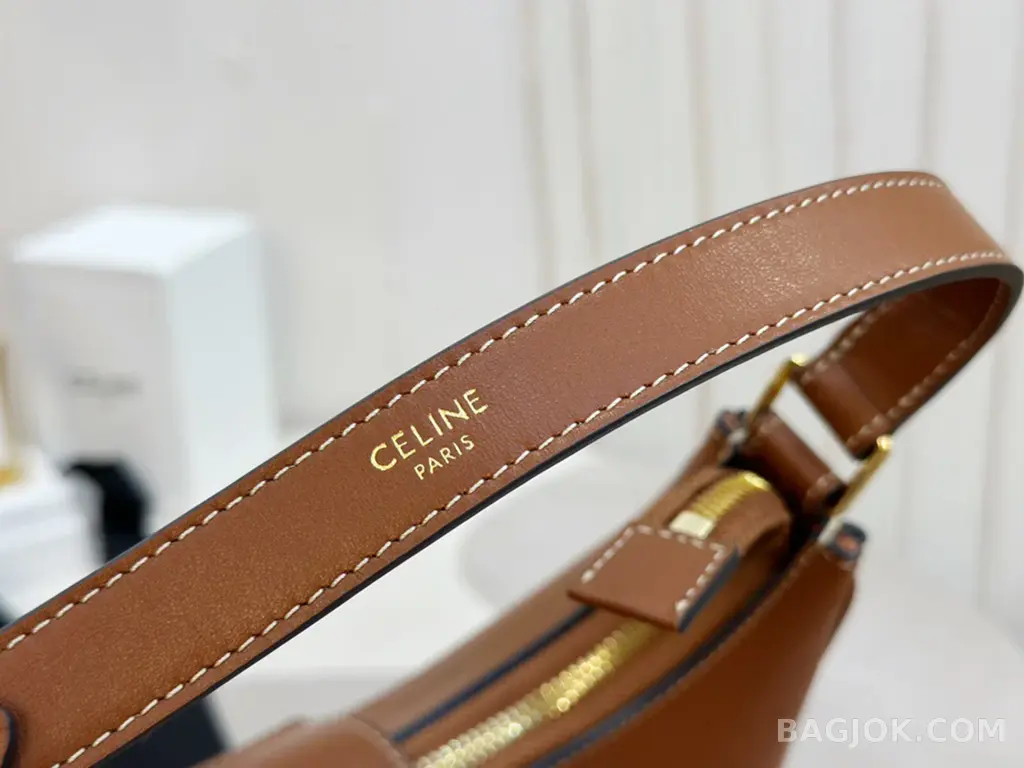 셀린느 CELINE 아바 트리오페 레더백 상세 이미지