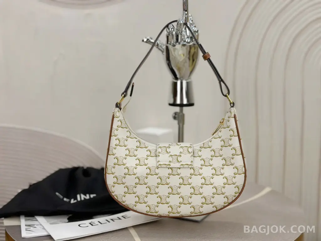 셀린느 CELINE 아바 트리오페 캔버스 레더백 상세 이미지