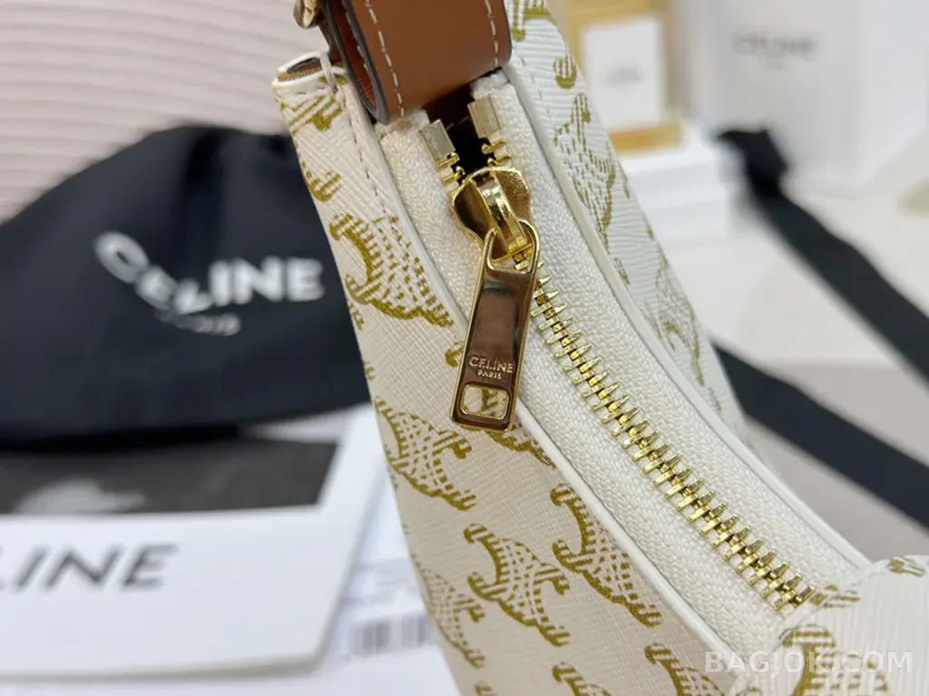 셀린느 CELINE 아바 트리오페 캔버스 레더백 상세 이미지