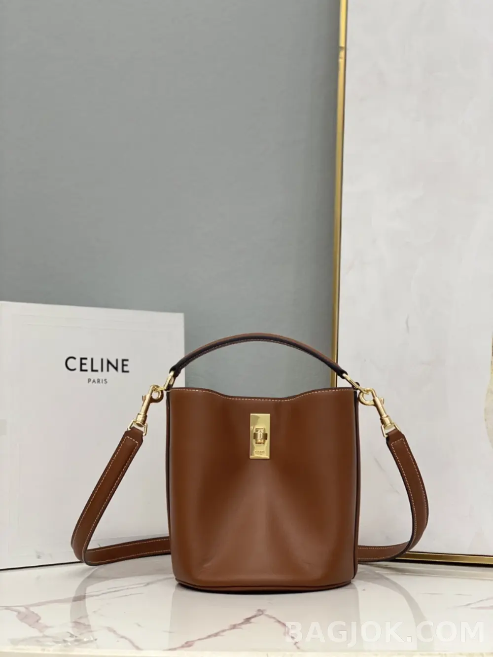 셀린느 CELINE  틴 버킷 16 백 상세 이미지