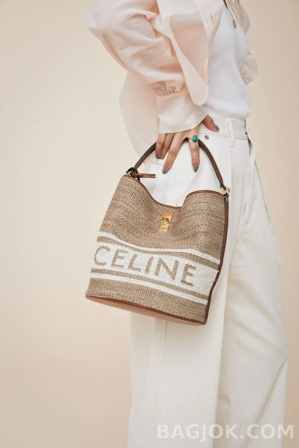 셀린느 CELINE 라피아 16 버킷백 상세 이미지
