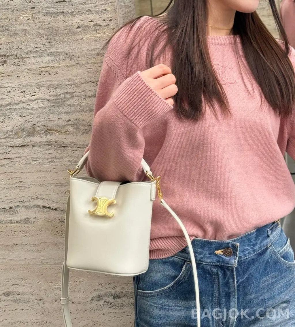 셀린느 CELINE 루이즈 버킷백 미니 상세 이미지