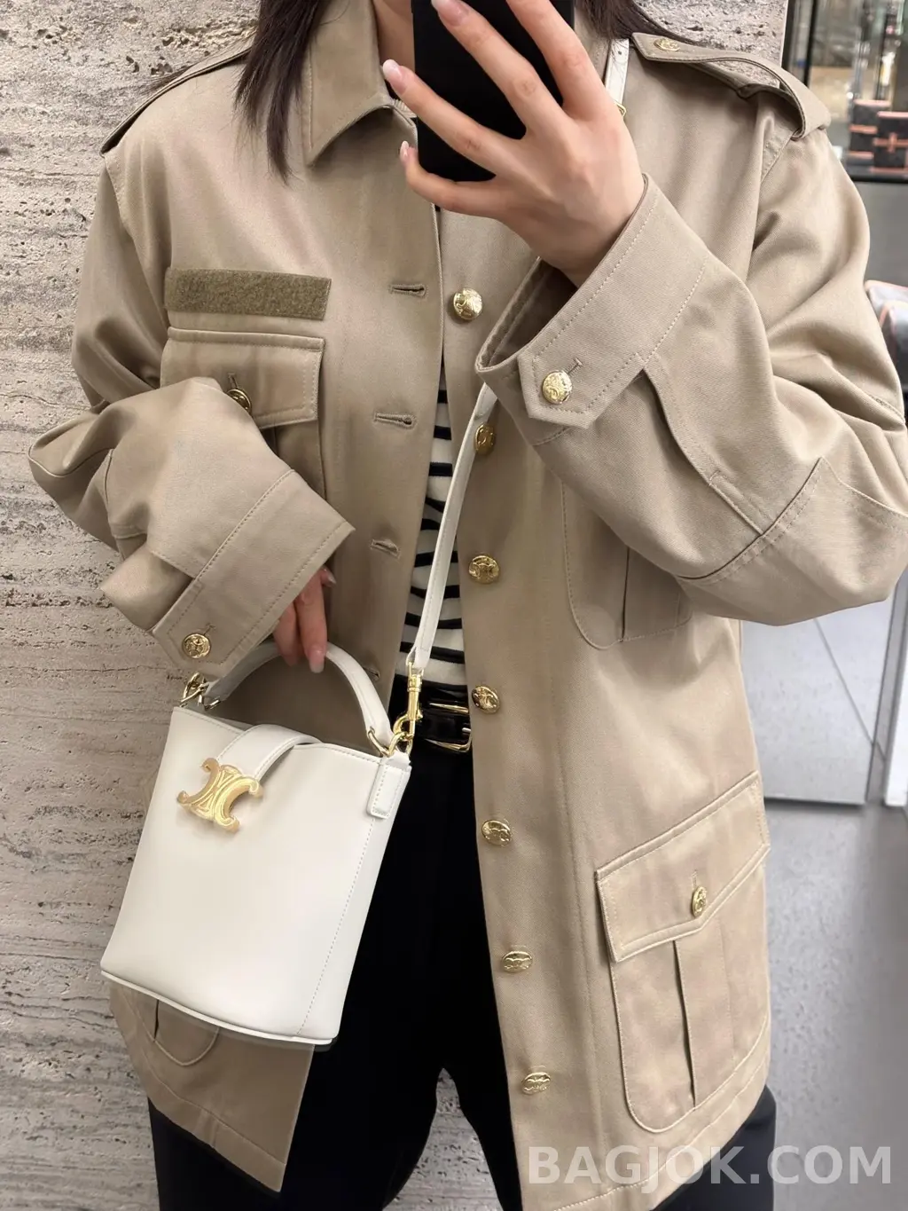 셀린느 CELINE 루이즈 버킷백 미니 상세 이미지