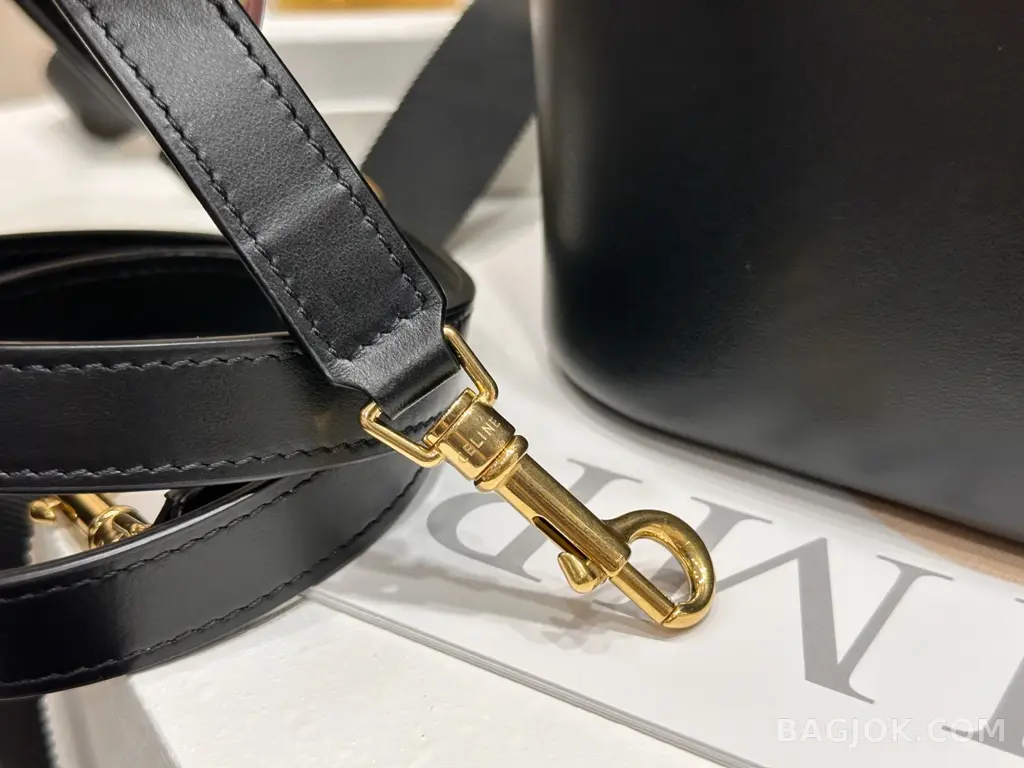 셀린느 CELINE 루이즈 버킷백 스몰 상세 이미지