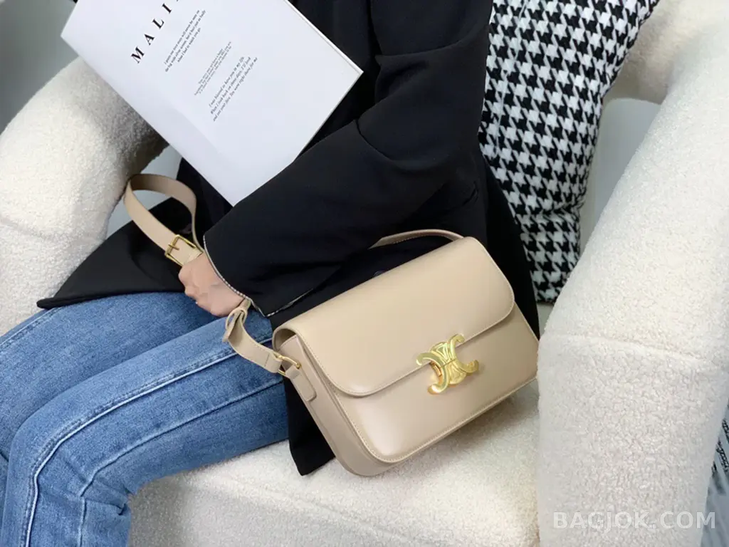 셀린느 CELINE 트리옹프 숄더백 미디움  상세 이미지