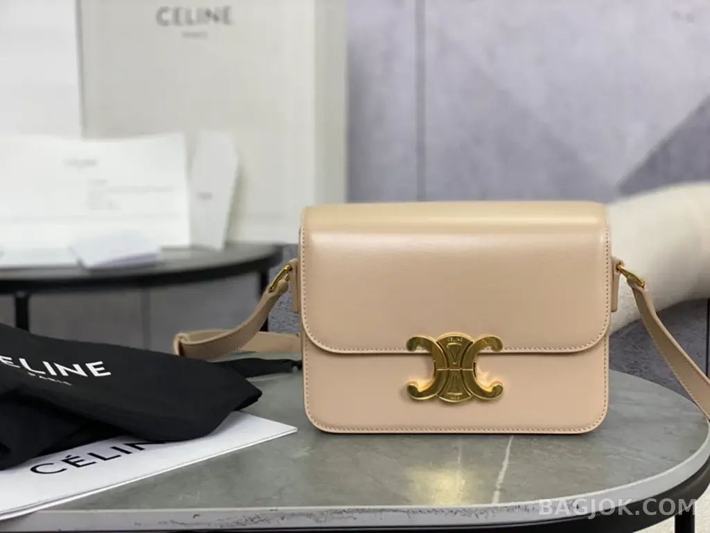 셀린느 CELINE 트리옹프 숄더백 틴 상세 이미지