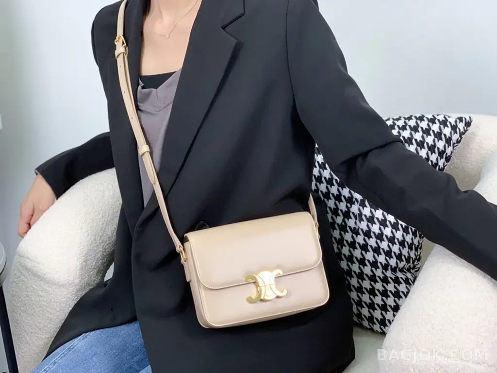 셀린느 CELINE 트리옹프 숄더백 틴 상세 이미지