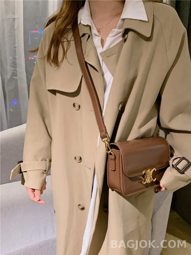 셀린느 CELINE 트리옹프 숄더백 틴 상세 이미지