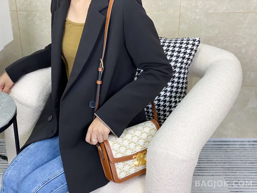 셀린느 CELINE 트리옹프 숄더백 캔버스 미디움 상세 이미지