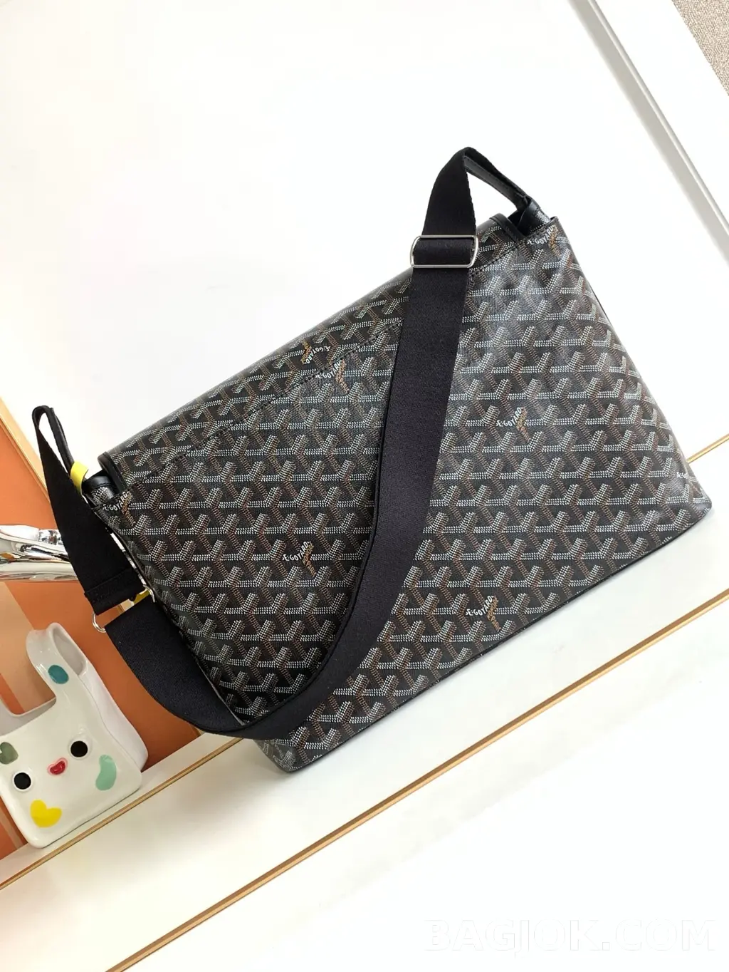 고야드 GOYARD 카페티엔 메신저백 MM 상세 이미지