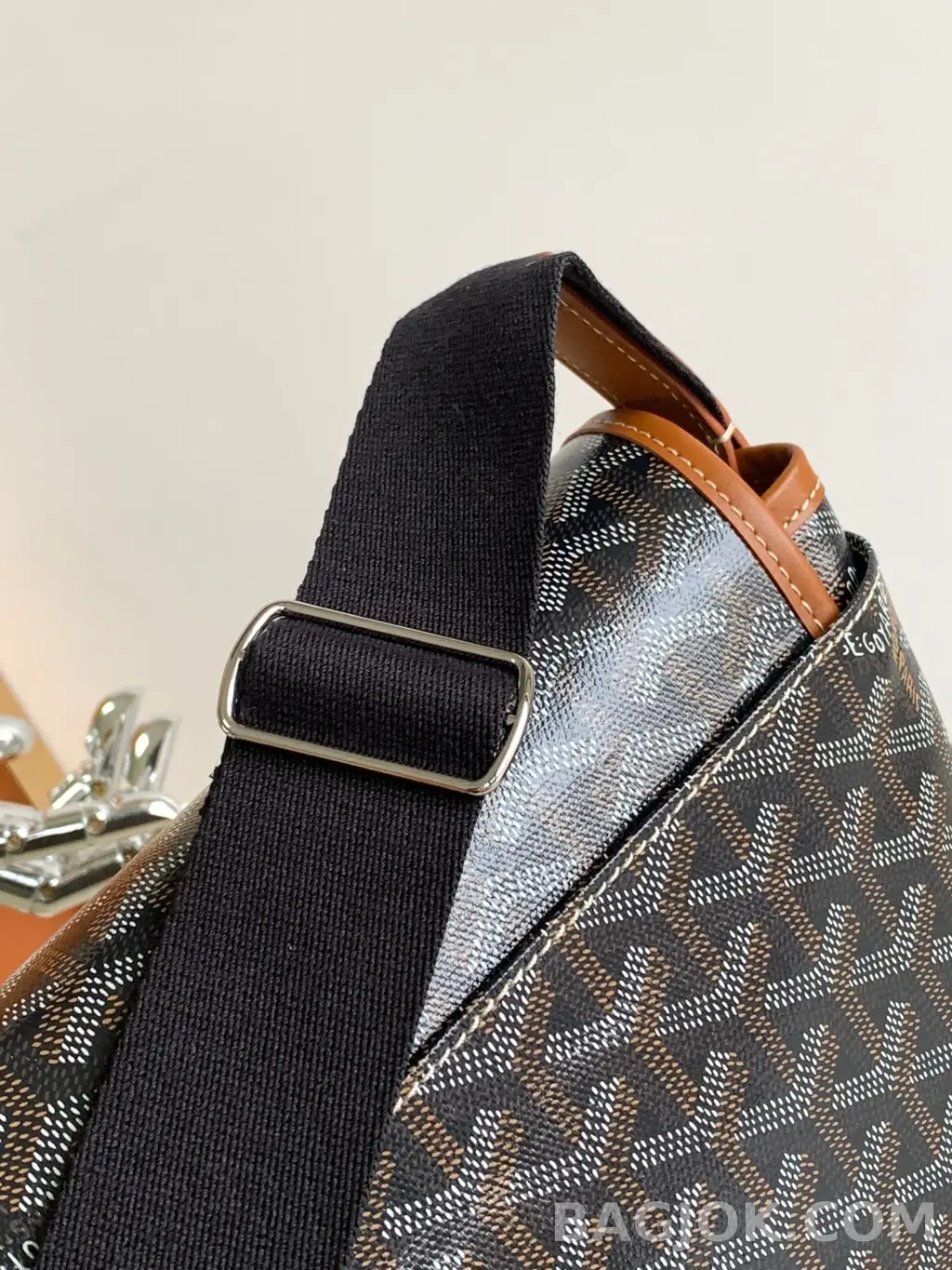고야드 GOYARD 카페티엔 메신저백 MM  상세 이미지