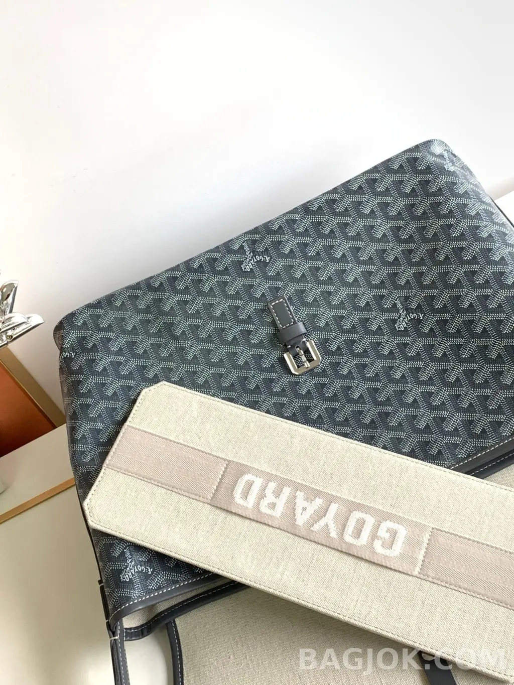 고야드 GOYARD 카페티엔 메신저백 MM  상세 이미지