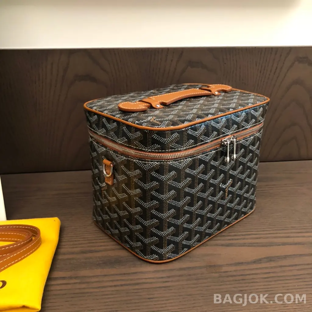 고야드 GOYARD 뮤즈 파우치백 상세 이미지