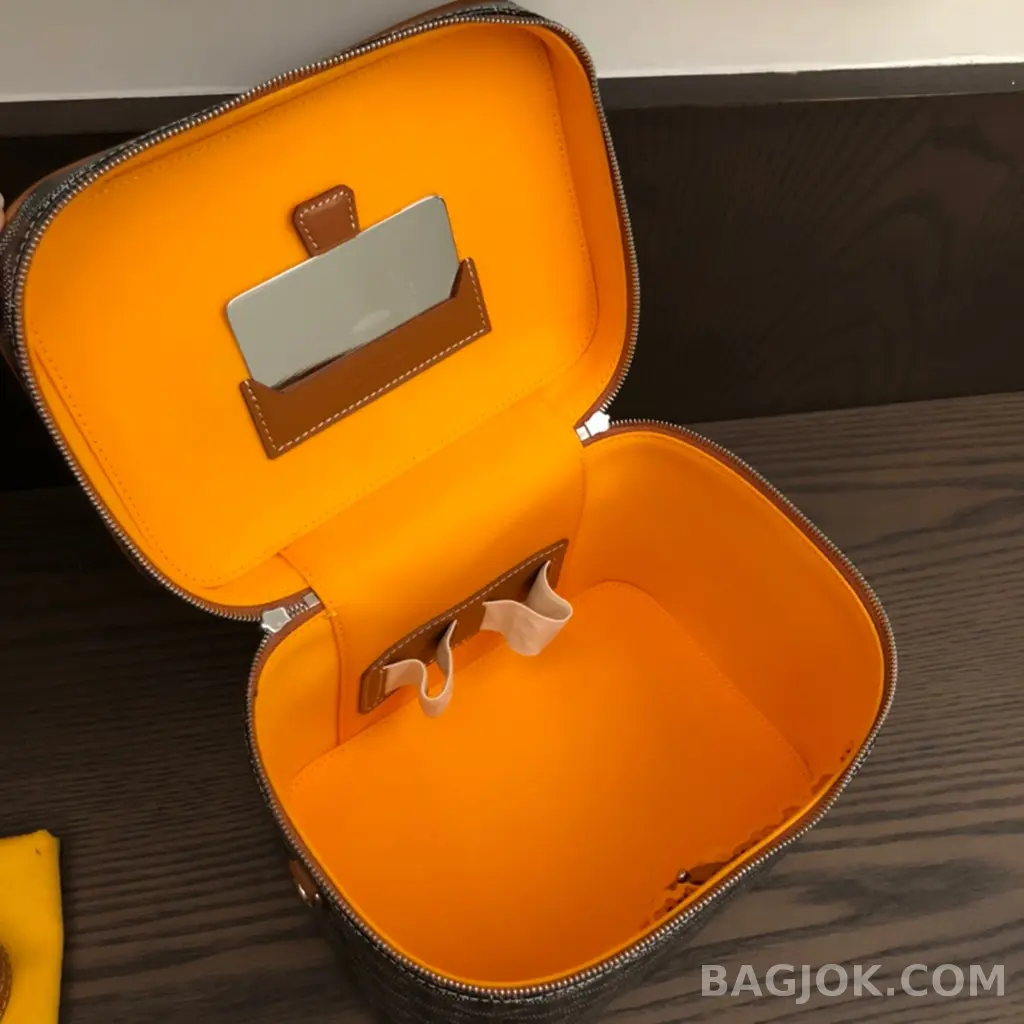 고야드 GOYARD 뮤즈 파우치백 상세 이미지