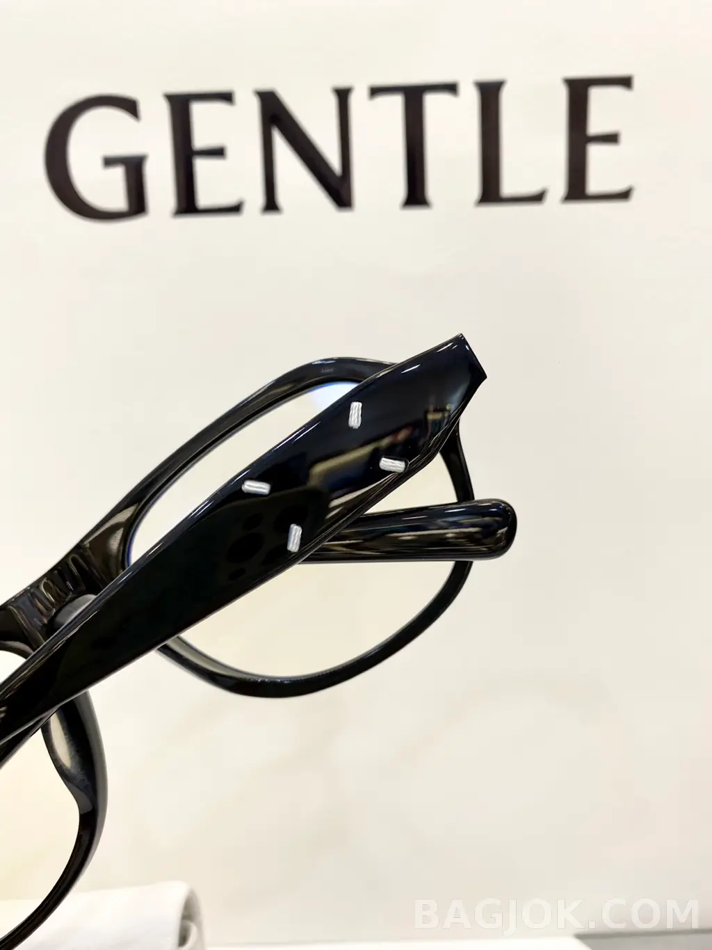 젠틀 몬스터 Gentle Monster x Maison Margiela MM113 콜라보 안경 상세 이미지