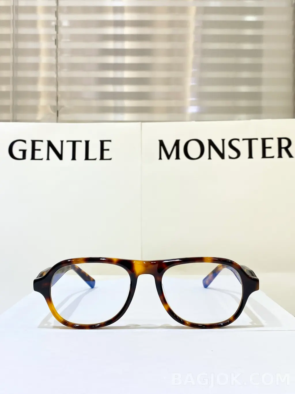 젠틀 몬스터 Gentle Monster x Maison Margiela MM113 콜라보 안경 상세 이미지