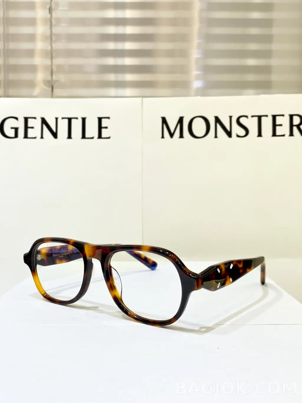 젠틀 몬스터 Gentle Monster x Maison Margiela MM113 콜라보 안경 상세 이미지