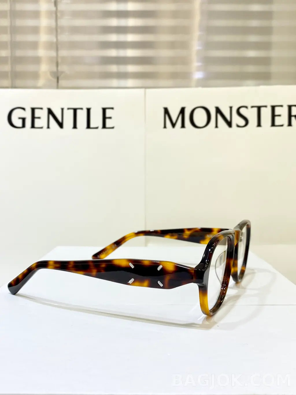 젠틀 몬스터 Gentle Monster x Maison Margiela MM113 콜라보 안경 상세 이미지