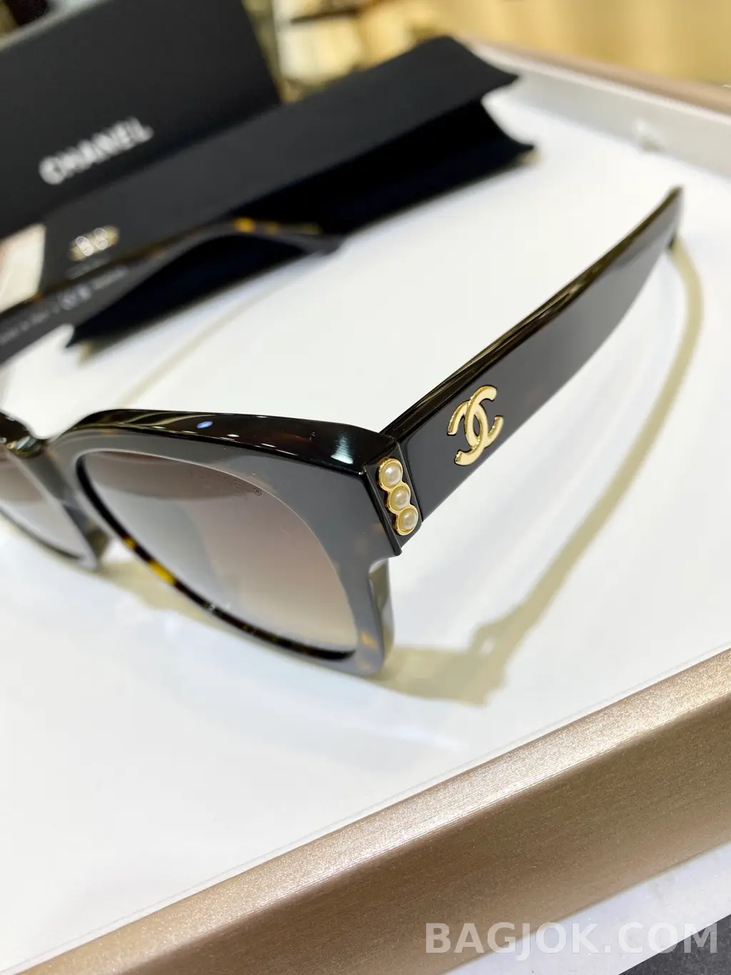 샤넬 CHANEL 오버사이즈 스퀘어 Sunglasses 상세 이미지