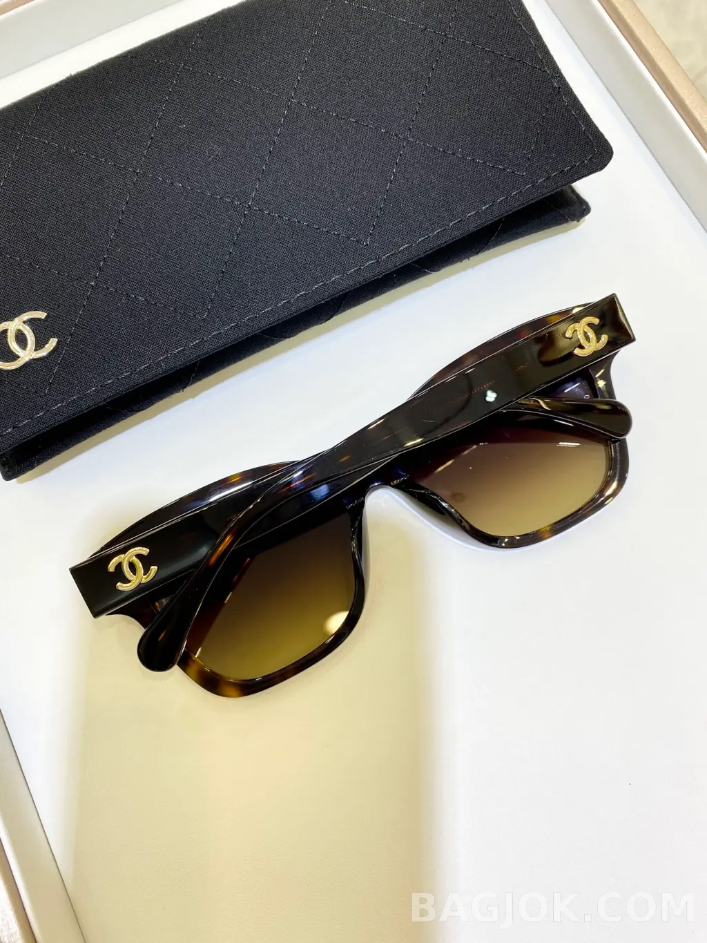 샤넬 CHANEL 오버사이즈 스퀘어 Sunglasses 상세 이미지