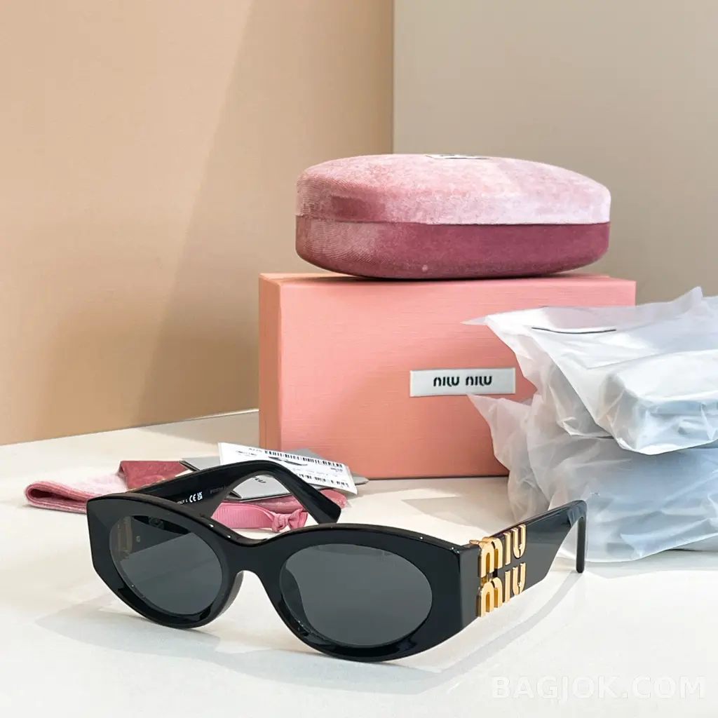 미우미우 MIU MIU SMU11W 오벌 Sunglasses 상세 이미지