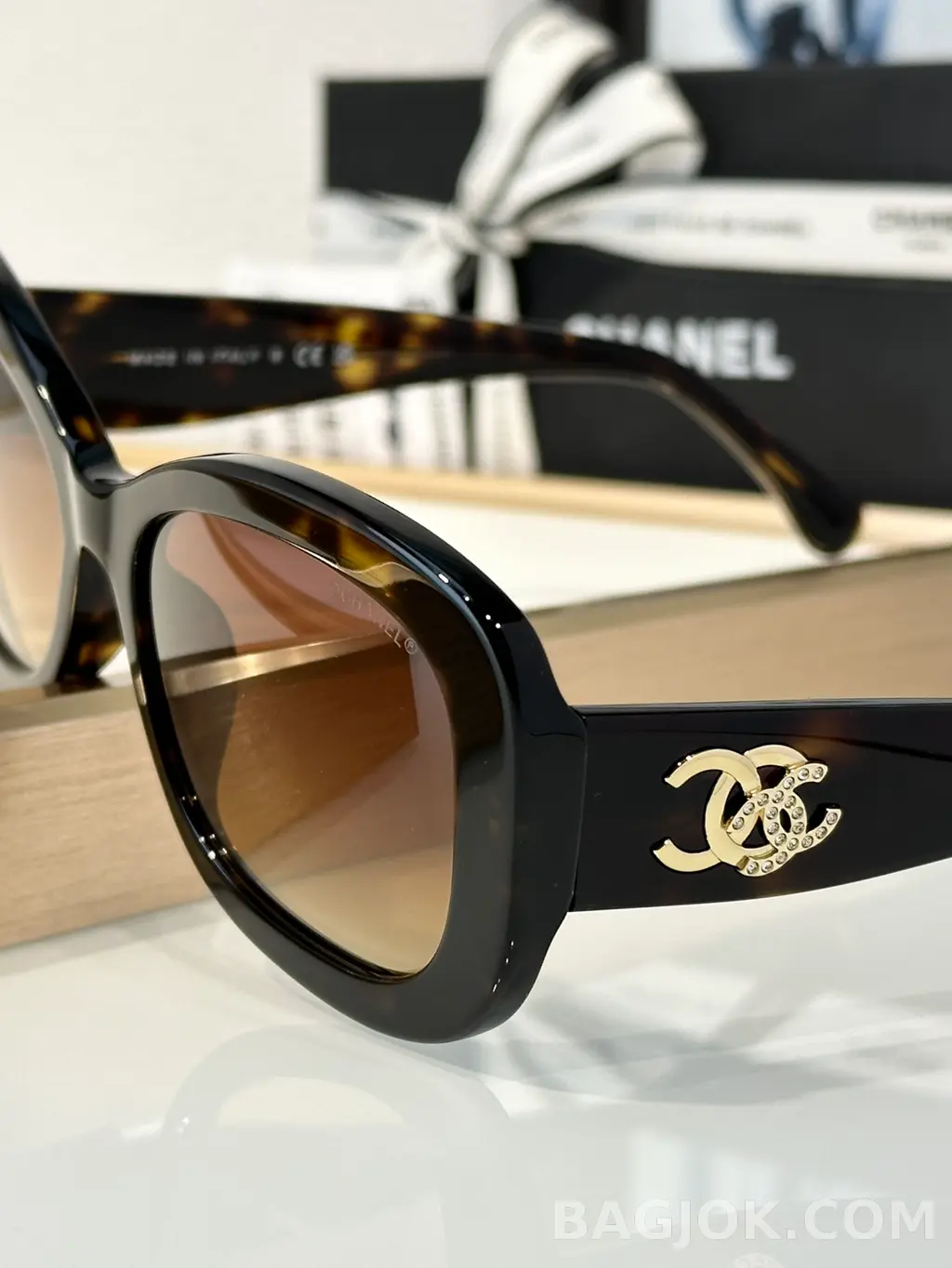 샤넬 Chanel 크리스탈 스퀘어 Sunglasses 상세 이미지