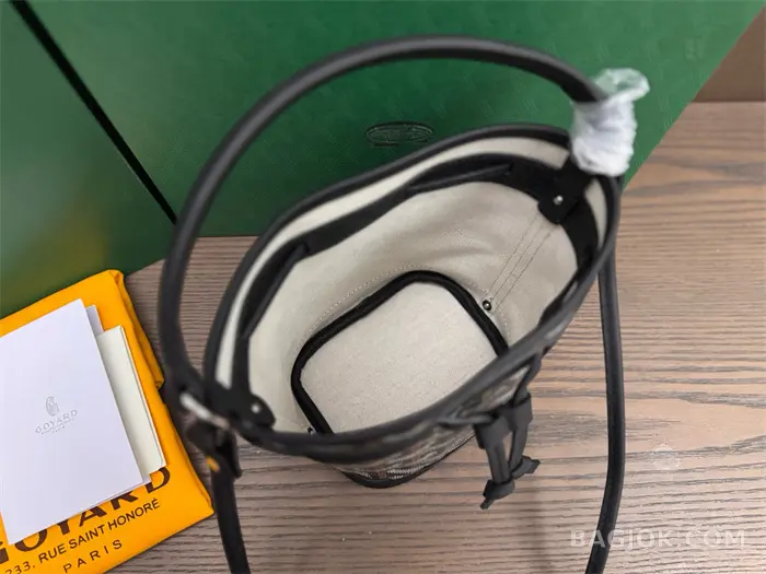 고야드 GOYARD 쁘띠플로 미니 버킷백 상세 이미지