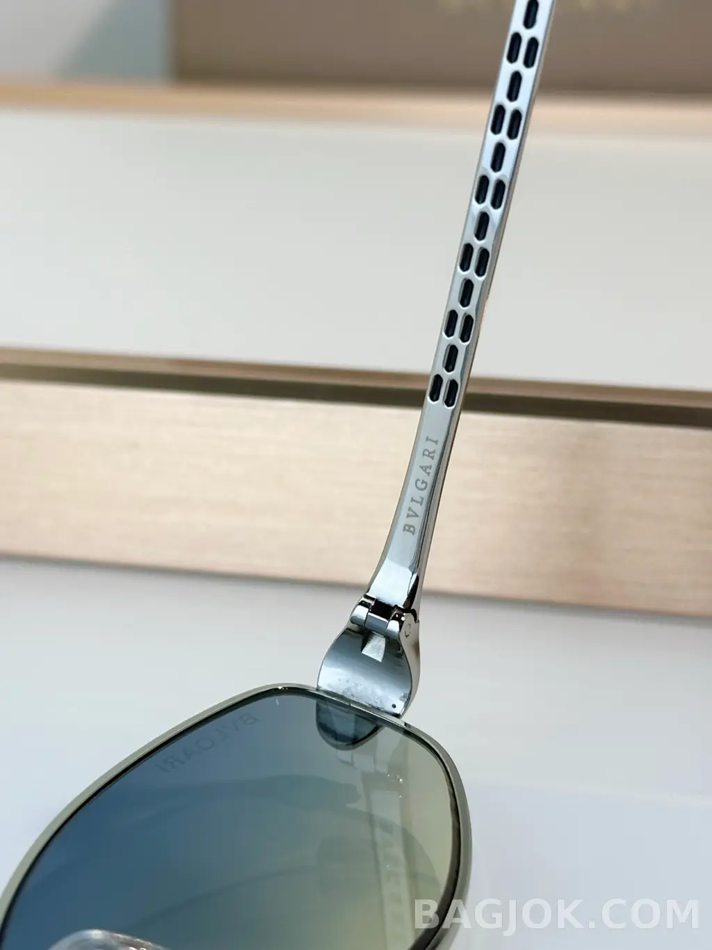 불가리 Bvlgari Serpenti BV400113 Sunglasses 상세 이미지