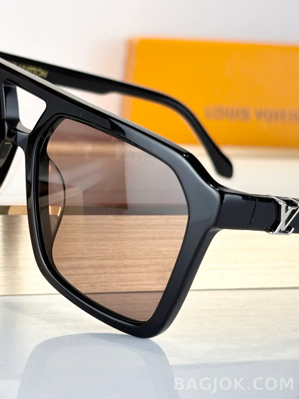 루이비통 Louis Vuitton Z3095U 사각 Sunglasses 상세 이미지
