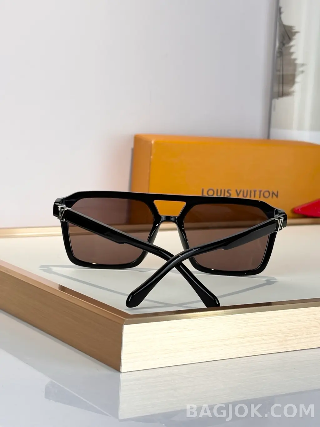 루이비통 Louis Vuitton Z3095U 사각 Sunglasses 상세 이미지