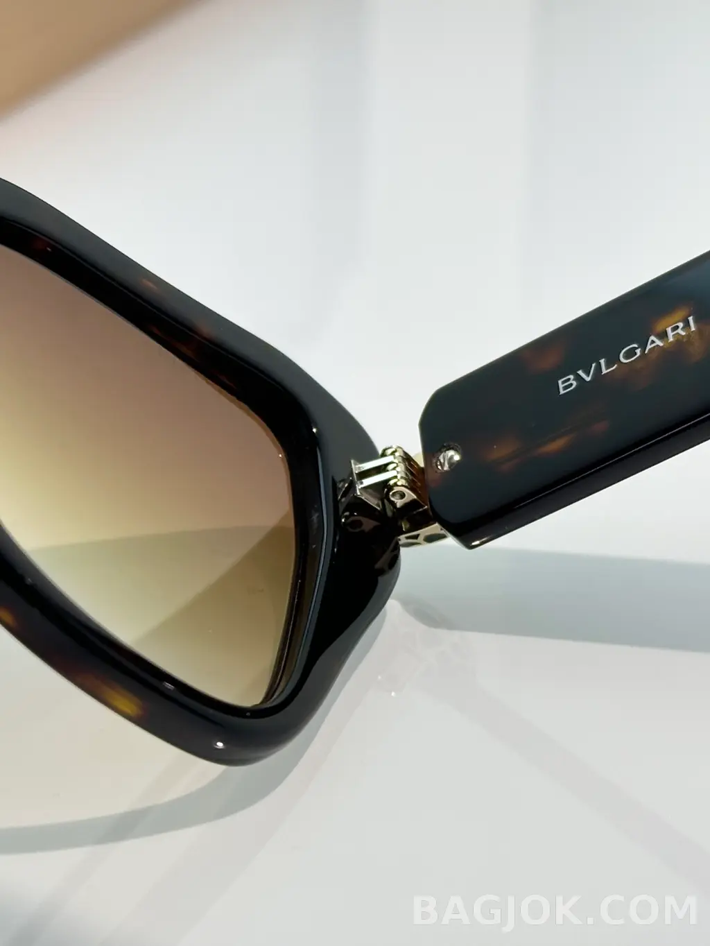 불가리 Bvlgari Serpenti BV40033I 캣아이 Sunglasses 상세 이미지