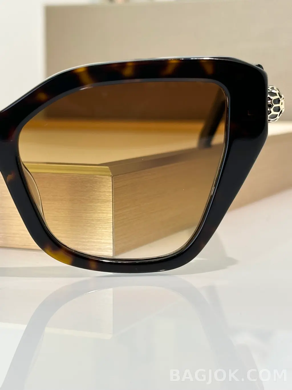 불가리 Bvlgari Serpenti BV40033I 캣아이 Sunglasses 상세 이미지