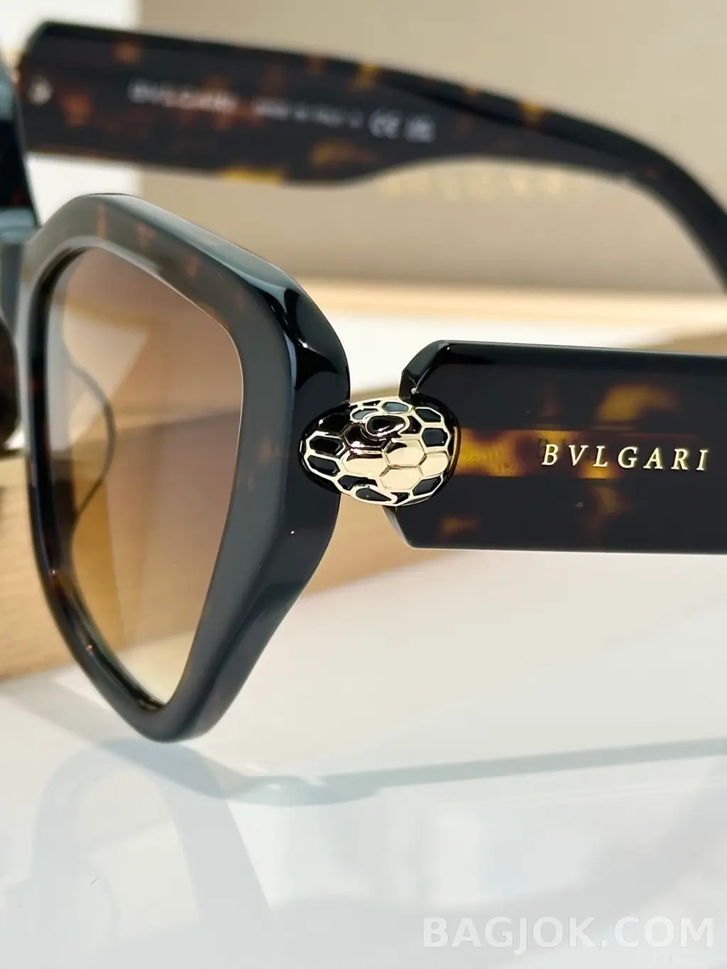 불가리 Bvlgari Serpenti BV40033I 캣아이 Sunglasses 상세 이미지