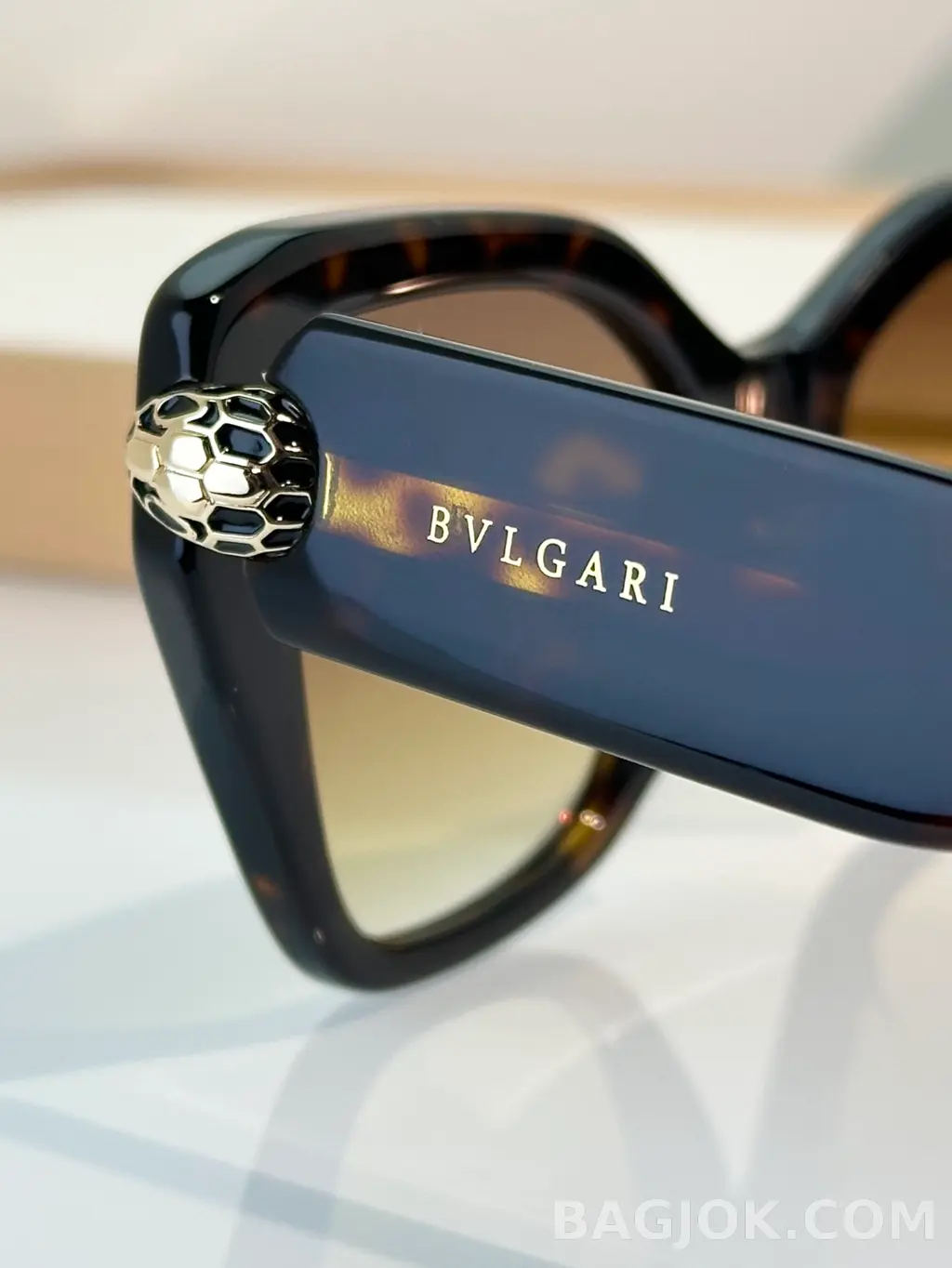 불가리 Bvlgari Serpenti BV40033I 캣아이 Sunglasses 상세 이미지