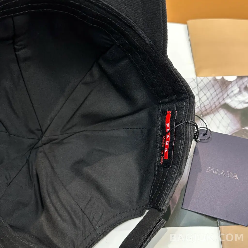 프라다 프라다 뉴스타일 베이스볼 캡 상세 이미지