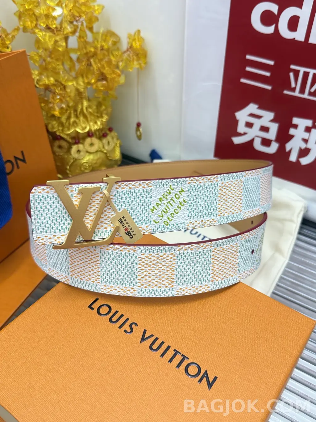루이비통 루이비통 다미에 헤리티지 화이트 벨트 4cm 상세 이미지