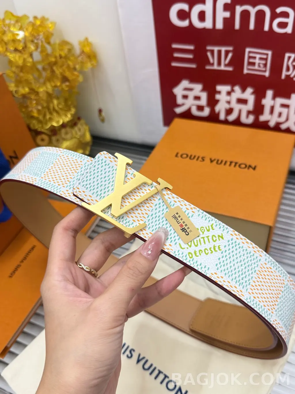 루이비통 루이비통 다미에 헤리티지 화이트 벨트 4cm 상세 이미지