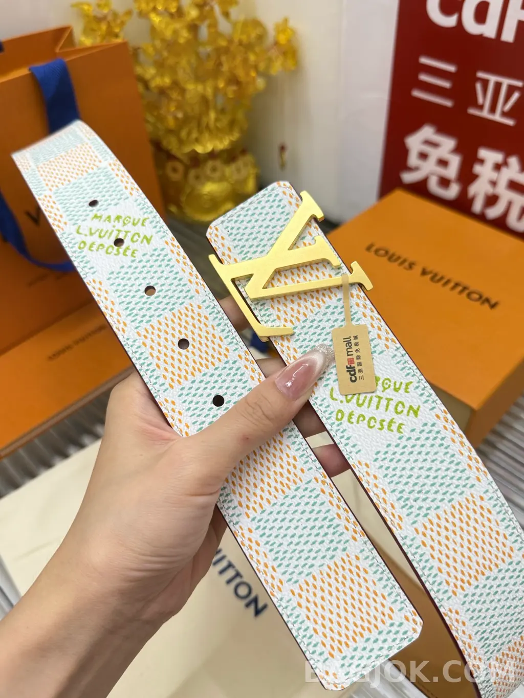 루이비통 루이비통 다미에 헤리티지 화이트 벨트 4cm 상세 이미지