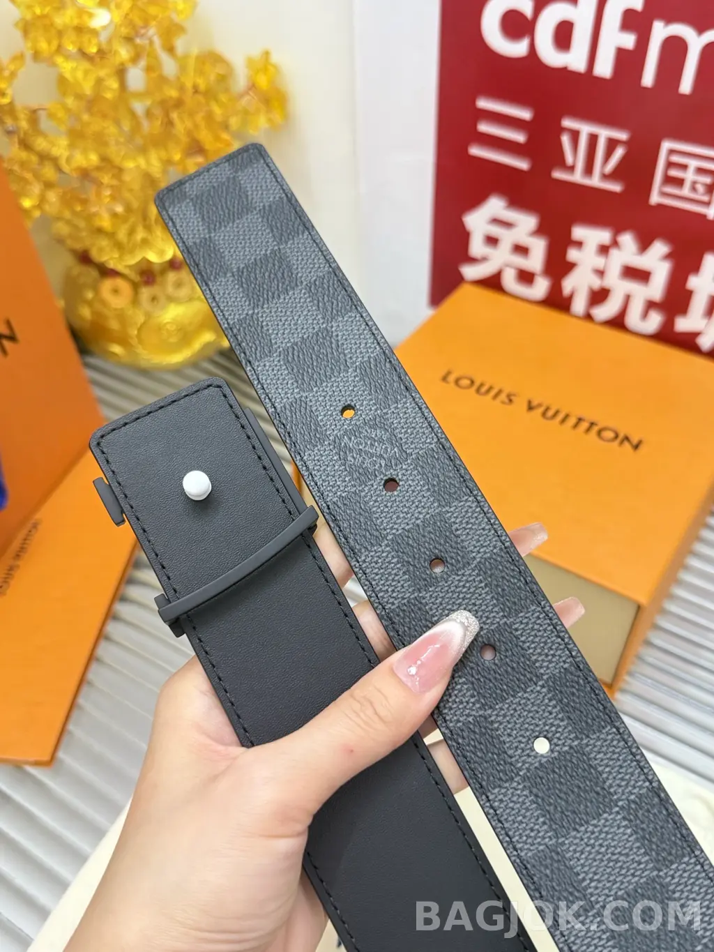 루이비통 루이비통 다미에 그라피트 패턴 벨트 4cm 상세 이미지
