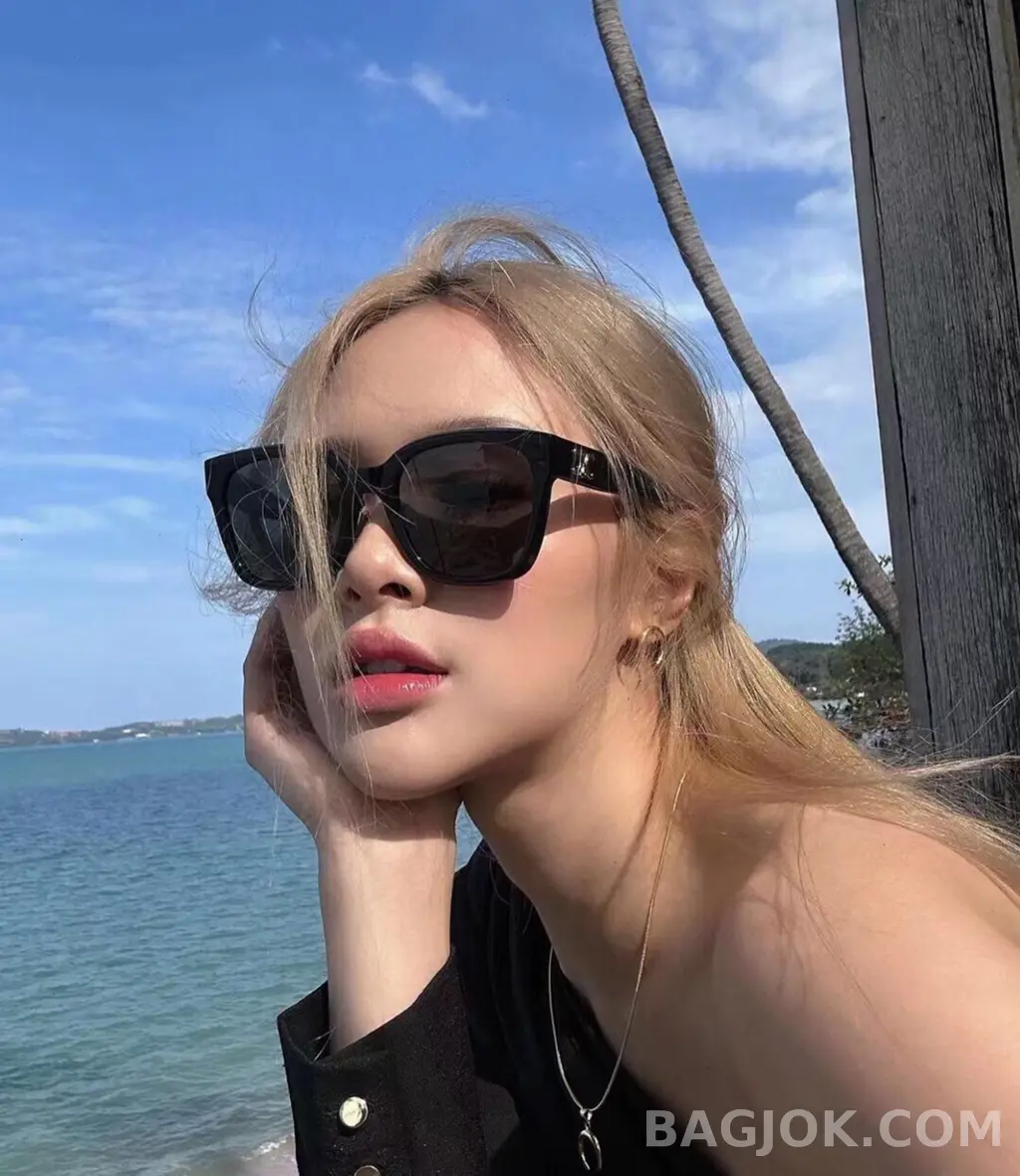 셀린느 Celine CL40222F 트리옹프 Sunglasses 상세 이미지