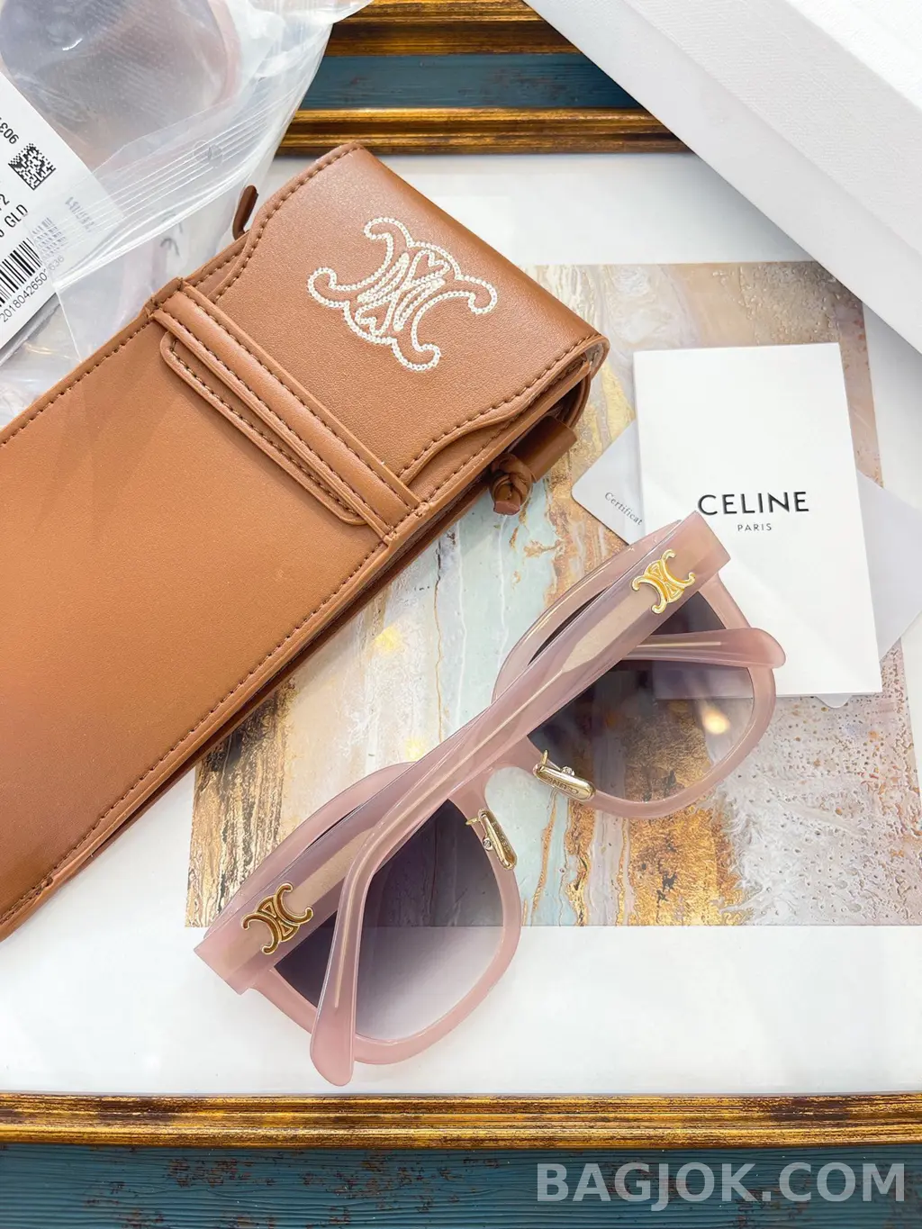 셀린느 Celine CL40222F 트리옹프 Sunglasses 상세 이미지