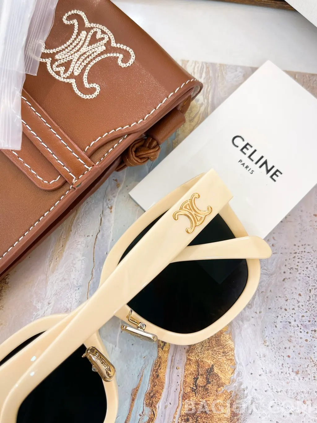 셀린느 Celine CL40222F 트리옹프 Sunglasses 상세 이미지