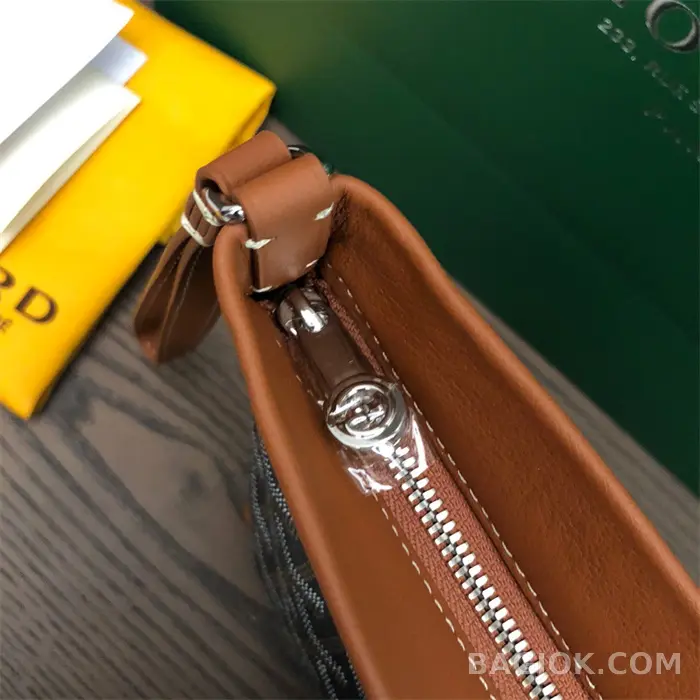 고야드 GOYARD 콘티 파우치 상세 이미지