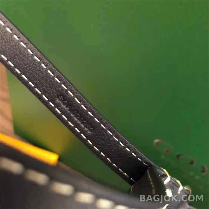 고야드 GOYARD 콘티 파우치 상세 이미지
