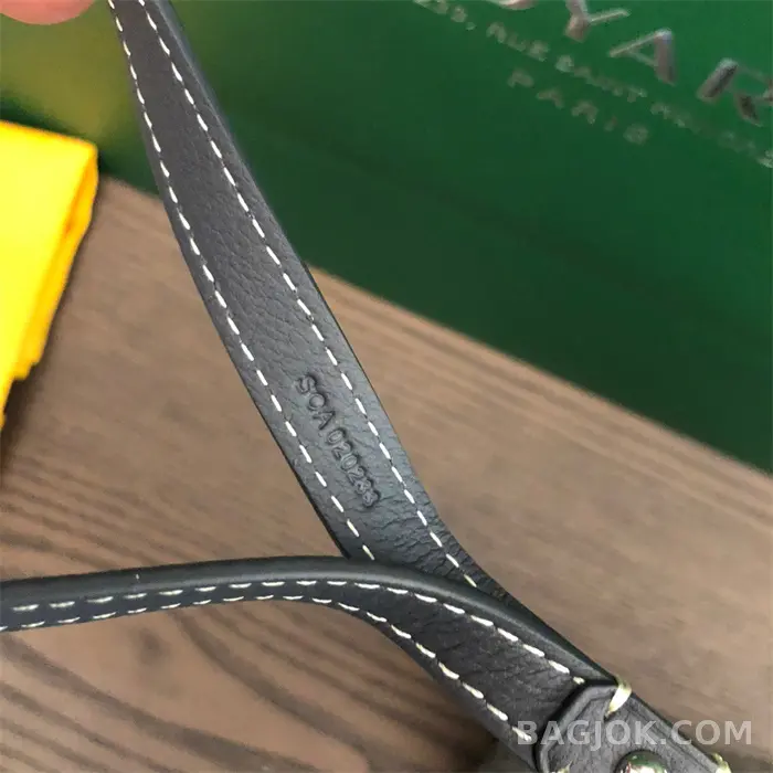 고야드 GOYARD 콘티 파우치 상세 이미지
