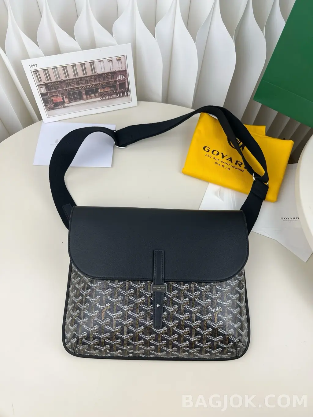 고야드 GOYARD 쿠르지에 메신저백 상세 이미지